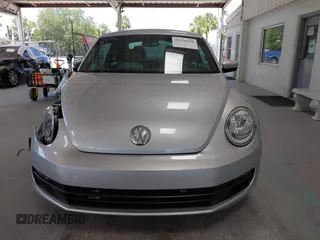 2015 Volkswagen Beetle Fleet Edition с VIN 3VWF17AT3FM654647, выставлен на аукционе IAAI как лот 42336350 с пробегом 44 312 миль миль и . История ставок и продаж доступна на DreamBid. Изображение 12.
