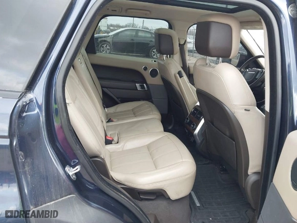 2019 Land Rover Range Rover Sport HSE with VIN SALWR2RVXKA824104, listed as a IAAI auction lot 41824189 with 97,826 mi miles. Bid and sale history available at carsss.com. Image 8.