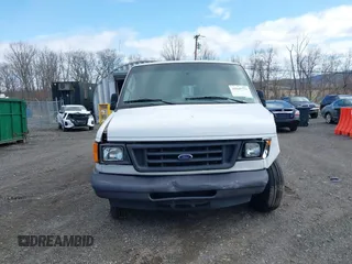 2006 Ford Econoline Cargo with VIN 1FTRE14W16DA52672, listed as a IAAI auction lot 41849776 with 200,276 mi miles. Bid and sale history available at carsss.com. Image 6.
