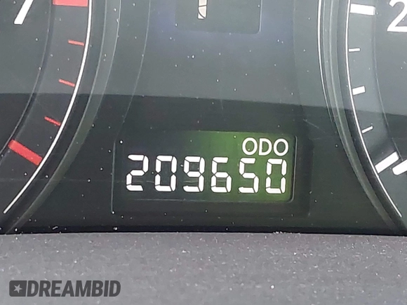 2010 Lexus RX 350 z VIN 2T2ZK1BA4AC032983, wystawiony jako IAAI lot #42443559 z przebiegiem 209 650 mil mil oraz . Historia ofert i sprzedaży dostępna na DreamBid. Obrazek 15.