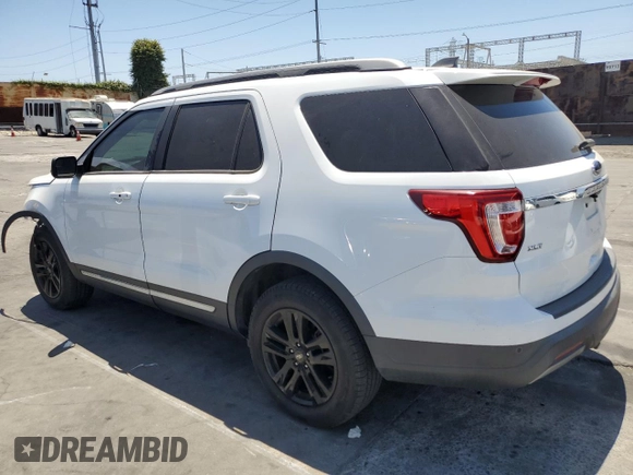 2019 Ford Explorer XLT z VIN 1FM5K8D89KGA28349, wystawiony jako Copart lot #61260465 z przebiegiem 26 254 mil mil oraz Szkoda całkowita • Salvage title. Historia ofert i sprzedaży dostępna na DreamBid. Obrazek 2.