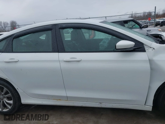 2015 Chrysler 200 S with VIN 1C3CCCBG3FN551796, listed as a IAAI auction lot 41694548 with 134,345 mi miles and . Bid and sale history available at carsss.com. Image 14.