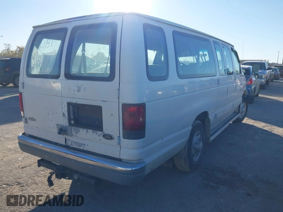 1998 Ford Econoline Wagon XL z VIN 1FBSS31L2WHB12505, wystawiony jako IAAI lot #41067925 z przebiegiem 156 210 mil mil oraz . Historia ofert i sprzedaży dostępna na DreamBid. Obrazek 4.