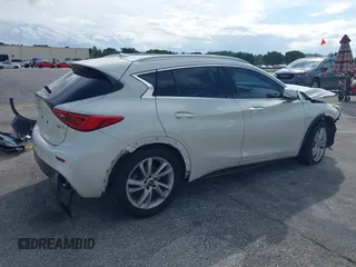 2018 Infiniti QX30 Pure with VIN SJKCH5CPXJA041661, listed as a IAAI auction lot 40614515 with 109,490 mi miles and . Bid and sale history available at DreamBid. Image 4.