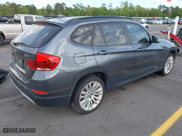 2014 BMW X1 sDrive28i with VIN WBAVM1C52EVW56134, listed as a IAAI auction lot 41941829 with 85,839 mi miles. Bid and sale history available at carsss.com. Image 4.