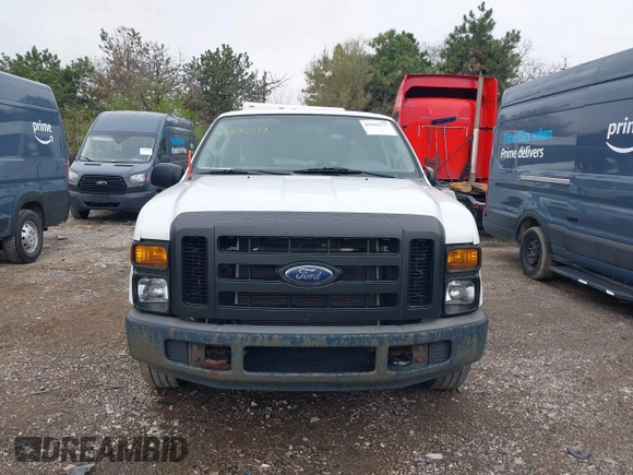 2008 Ford Super Duty F-250 SRW XL with VIN 1FTNX20568EE42238, listed as a IAAI auction lot 41842277 with 180,699 mi miles. Bid and sale history available at carsss.com. Image 12.