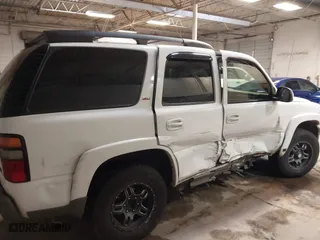 2005 Chevrolet Tahoe Z71 with VIN 1GNEC13TX5R173365, listed as a IAAI auction lot 41630555 with 188,675 mi miles. Bid and sale history available at carsss.com. Image 13.