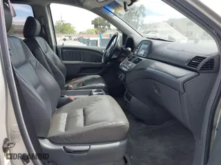 2005 Honda Odyssey EX-L with VIN 5FNRL38775B028551, listed as a IAAI auction lot 42011201 with 201,957 mi miles. Bid and sale history available at carsss.com. Image 5.