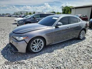 2017 Alfa Romeo Giulia with VIN ZARFAEBN6H7556190, listed as a Copart auction lot 61672395 with 40,269 mi miles and Clean title. Bid and sale history available at DreamBid. Image 1.