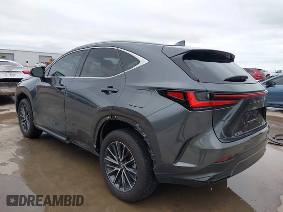 2024 Lexus NX 250 Premium z VIN 2T2GDCAZ7RC015465, wystawiony jako IAAI lot #42171196 z przebiegiem 14 322 mil mil oraz . Historia ofert i sprzedaży dostępna na DreamBid. Obrazek 3.