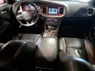2020 Dodge Charger SXT z VIN 2C3CDXBG8LH156103, wystawiony jako Copart lot #53709475 z przebiegiem 76 917 mil mil oraz Szkoda całkowita • Salvage title. Historia ofert i sprzedaży dostępna na DreamBid. Obrazek 8.