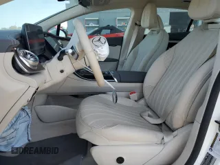 2023 Mercedes-Benz EQS 450+ z VIN W1KCG2DB4PA028894, wystawiony jako Copart lot #53255855 z przebiegiem Nie podano mil oraz Szkoda całkowita • Salvage title. Historia ofert i sprzedaży dostępna na DreamBid. Obrazek 7.