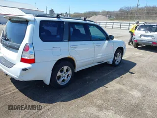 2003 Subaru Forester XS with VIN JF1SG65683H742453, listed as a IAAI auction lot 41972417 with 177,093 mi miles. Bid and sale history available at carsss.com. Image 4.