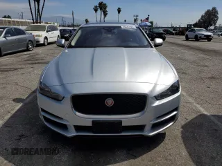 2019 Jaguar XE 25t Premium with VIN SAJAD4FX4KCP46524, listed as a Copart auction lot 49462385 with 0 mi miles and Salvage Title. Bid and sale history available at carsss.com. Image 5.