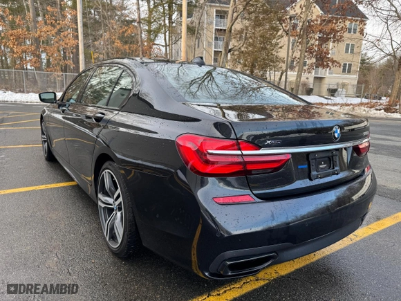 2017 BMW 7 Series ALPINA B7 xDrive with VIN WBA7F2C50HG422706, listed as a Copart auction lot 44040195 with 150,276 mi miles and Clean Title. Bid and sale history available at carsss.com. Image 3.