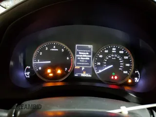 2017 Lexus IS 200t z VIN JTHBA1D22H5049141, wystawiony jako Copart lot #50064785 z przebiegiem 78 542 mil mil oraz Szkoda całkowita • Salvage title. Historia ofert i sprzedaży dostępna na DreamBid. Obrazek 9.