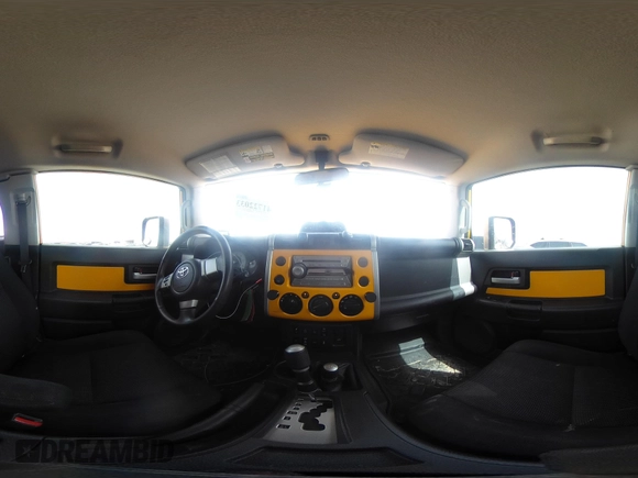 2007 Toyota FJ Cruiser with VIN JTEBU11F670079735, listed as a IAAI auction lot 41722033 with 171,088 mi miles. Bid and sale history available at carsss.com. Image 18.