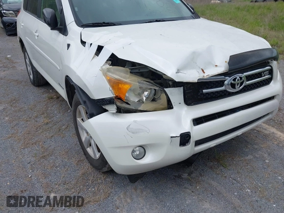 2008 Toyota RAV4 Ltd with VIN JTMZK31V385022828, listed as a IAAI auction lot 41577387 with 193,421 mi miles. Bid and sale history available at carsss.com. Image 6.