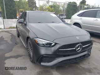 2024 Mercedes-Benz C 300 z VIN W1KAF4GB0RR228984, wystawiony jako IAAI lot #42071280 z przebiegiem 12 864 mil mil oraz . Historia ofert i sprzedaży dostępna na DreamBid. Obrazek 1.