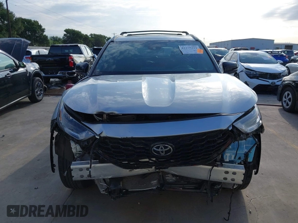 2023 Toyota Highlander L with VIN 5TDKDRAHXPS016140, listed as a IAAI auction lot 42275211 with 33,144 mi miles and . Bid and sale history available at DreamBid. Image 6.