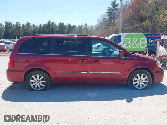 2014 Chrysler Town & Country Touring with VIN 2C4RC1BG8ER437451, listed as a IAAI auction lot 42172398 with 148,297 mi miles and . Bid and sale history available at DreamBid. Image 14.