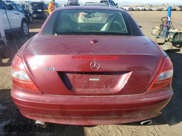 2007 Mercedes-Benz SLK-Class 3.0L with VIN WDBWK54FX7F137632, listed as a Copart auction lot 85145504 with 124,940 mi miles and Clean Title. Bid and sale history available at carsss.com. Image 6.