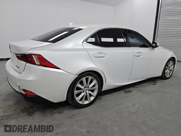 2016 Lexus IS 200t z VIN JTHBA1D20G5010806, wystawiony jako Copart lot #51667465 z przebiegiem 138 663 mil mil oraz Czysty tytuł • Clean title. Historia ofert i sprzedaży dostępna na DreamBid. Obrazek 3.