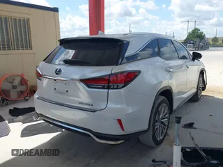 2022 Lexus RX 350L Luxury z VIN JTJJZKEA8N2026796, wystawiony jako IAAI lot #42331201 z przebiegiem 46 865 mil mil oraz . Historia ofert i sprzedaży dostępna na DreamBid. Obrazek 4.