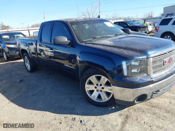 2007 GMC Sierra 1500 SLE1 with VIN 2GTEC19JX71599566, listed as a IAAI auction lot 41636907 with 167,952 mi miles. Bid and sale history available at carsss.com. Image 1.