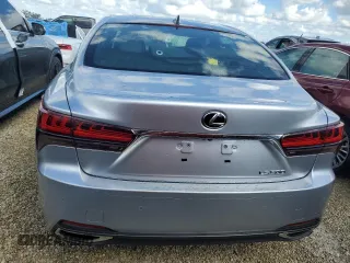 2022 Lexus LS with VIN JTHD51FF8N5016749, listed as a Copart auction lot 74146754 with 6,318 mi miles and Non Repairable. Bid and sale history available at carsss.com. Image 6.