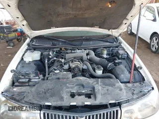2002 Lincoln Town Car Signature z VIN 1LNHM82W02Y626302, wystawiony jako IAAI lot #41988496 z przebiegiem 193 346 mil mil oraz . Historia ofert i sprzedaży dostępna na DreamBid. Obrazek 10.