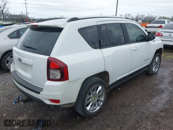 2015 Jeep Compass Sport with VIN 1C4NJCBA9FD170613, listed as a IAAI auction lot 41806843 with 187,676 mi miles. Bid and sale history available at carsss.com. Image 4.