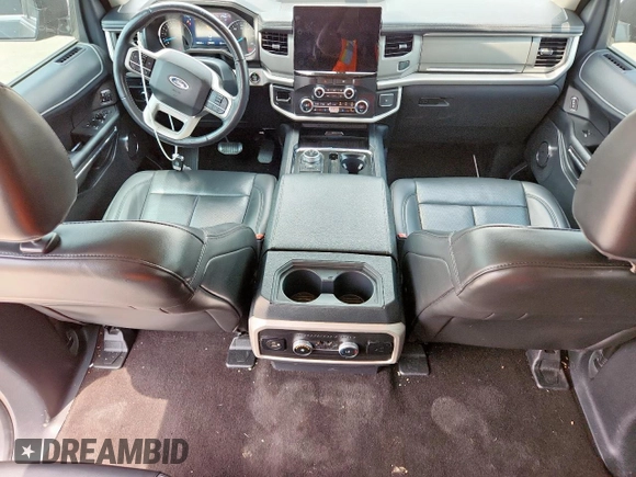 2022 Ford Expedition XLT z VIN 1FMJU1HT8NEA34626, wystawiony jako Copart lot #56818205 z przebiegiem 93 031 mil mil oraz Szkoda całkowita • Salvage title. Historia ofert i sprzedaży dostępna na DreamBid. Obrazek 8.