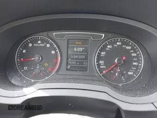 2017 Audi Q3 Premium z VIN WA1ECCFS4HR009874, wystawiony jako IAAI lot #41983904 z przebiegiem 74 785 mil mil oraz . Historia ofert i sprzedaży dostępna na DreamBid. Obrazek 7.