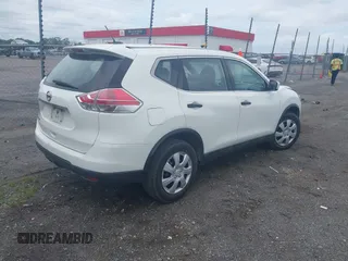 2016 Nissan Rogue SV with VIN 5N1AT2MT8GC741903, listed as a IAAI auction lot 42129112 with 188,576 mi miles. Bid and sale history available at carsss.com. Image 4.
