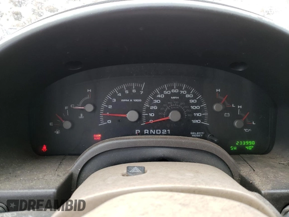2003 Ford Expedition XLT Value with VIN 1FMPU16W23LC25829, listed as a Copart auction lot 42344235 with 233,990 mi miles and Salvage Title. Bid and sale history available at carsss.com. Image 9.