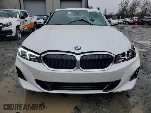 2024 BMW 3 Series 330i z VIN 3MW69FF04R8E77783, wystawiony jako Copart lot #44242645 z przebiegiem 11 475 mil mil oraz Czysty tytuł • Clean title. Historia ofert i sprzedaży dostępna na DreamBid. Obrazek 11.
