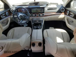 2017 Mercedes-Benz E 300 Luxury with VIN WDDZF4JB7HA253728, listed as a Copart auction lot 54451575 with 47,149 mi miles and Clean Title. Bid and sale history available at DreamBid. Image 8.