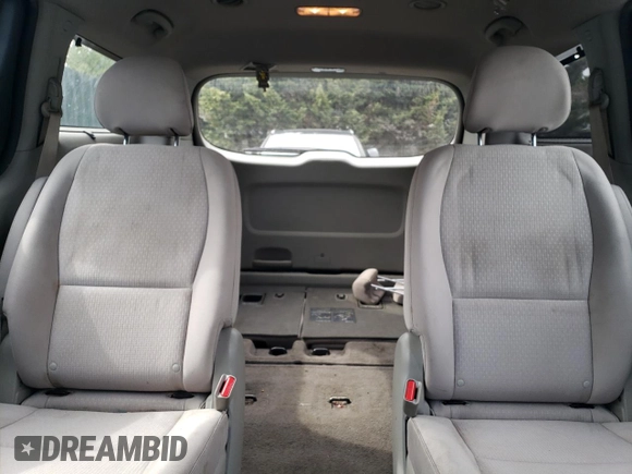 2016 Kia Sedona LX with VIN KNDMB5C13G6179266, listed as a Copart auction lot 51636305 with 127,160 mi miles and Clean Title. Bid and sale history available at carsss.com. Image 10.