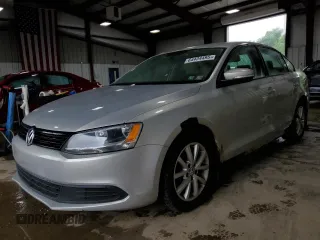 2011 Volkswagen Jetta SE with VIN 3VWBZ7AJ7BM383463, listed as a Copart auction lot 64434495 with 176,161 mi miles and Clean title. Bid and sale history available at DreamBid. Image 1.