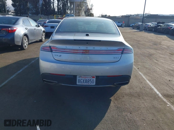 2019 Lincoln MKZ Hybrid Reserve II with VIN 3LN6L5MU6KR611449, listed as a IAAI auction lot 41465414 with Not provided miles and . Bid and sale history available at DreamBid. Image 16.