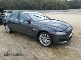 2017 Jaguar XF 20d Prestige with VIN SAJBK4BN3HCY37291, listed as a Copart auction lot 75961914 with 114,404 mi miles and Salvage Title. Bid and sale history available at carsss.com. Image 4.