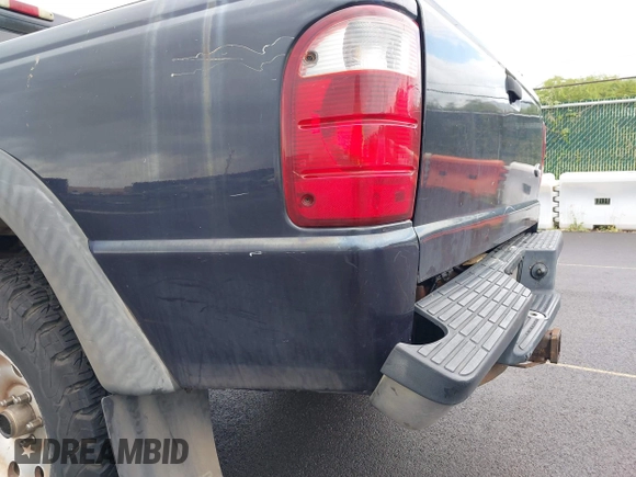 2002 Ford Ranger XL Fleet with VIN 1FTZR45E62PB14460, listed as a IAAI auction lot 41819190 with 191,462 mi miles. Bid and sale history available at carsss.com. Image 6.