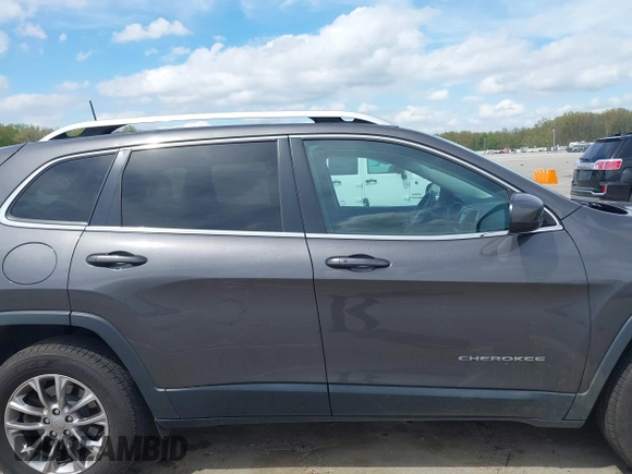 2019 Jeep Cherokee Latitude Plus with VIN 1C4PJMLB4KD139544, listed as a IAAI auction lot 42080636 with 76,715 mi miles and . Bid and sale history available at DreamBid. Image 13.
