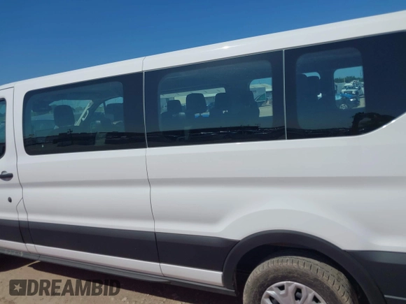 2025 Ford Transit Passenger XL с VIN 1FBAX2Y87SKA21414, выставлен на аукционе IAAI как лот 42517952 с пробегом 6 551 миль миль и . История ставок и продаж доступна на DreamBid. Изображение 14.
