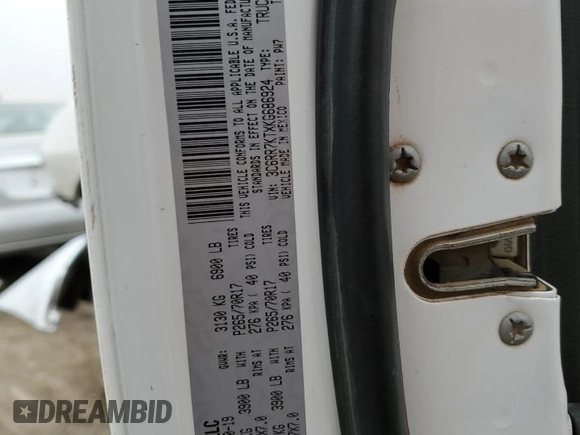 2019 Ram 1500 Tradesman с VIN 3C6RR7KTXKG686924, выставлен на аукционе Copart как лот 47375755 с пробегом 252 136 миль миль и Списание • Salvage title. История ставок и продаж доступна на DreamBid. Изображение 12.