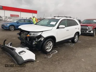 2015 Kia Sorento LX with VIN 5XYKT4A73FG613249, listed as a IAAI auction lot 41830836 with 111,396 mi miles. Bid and sale history available at carsss.com. Image 2.