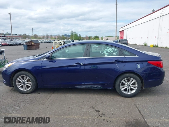 2013 Hyundai Sonata GLS with VIN 5NPEB4AC3DH669307, listed as a IAAI auction lot 42015043 with 105,690 mi miles and . Bid and sale history available at carsss.com. Image 14.