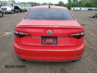 2019 Volkswagen Jetta GLI S z VIN 3VW5T7BU5KM148082, wystawiony jako Copart lot #56562505 z przebiegiem 100 026 mil mil oraz Szkody całkowita. Historia ofert i sprzedaży dostępna na DreamBid. Obrazek 6.