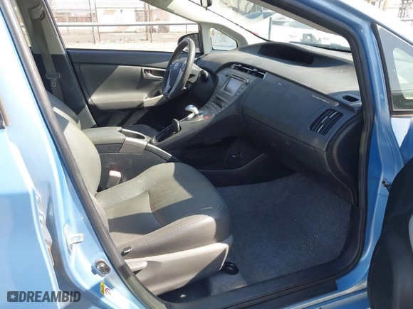 2012 Toyota Prius Plug-In with VIN JTDKN3DP9C3022200, listed as a IAAI auction lot 41968886 with 65,821 mi miles. Bid and sale history available at carsss.com. Image 5.